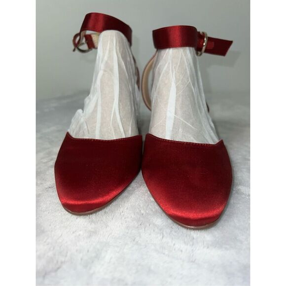 Women’s Red Satin Block Heel Shoes 8.5 - Picture 2 of 9
